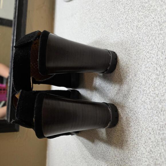 Franco Sarto Black Perforated Peep Toe Heeled Sandals- 7.5 NWOT - Picture 4 of 7